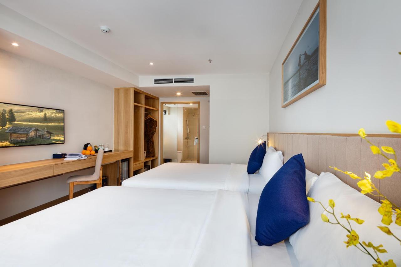 Ventana Nha Trang Hotel Exterior photo