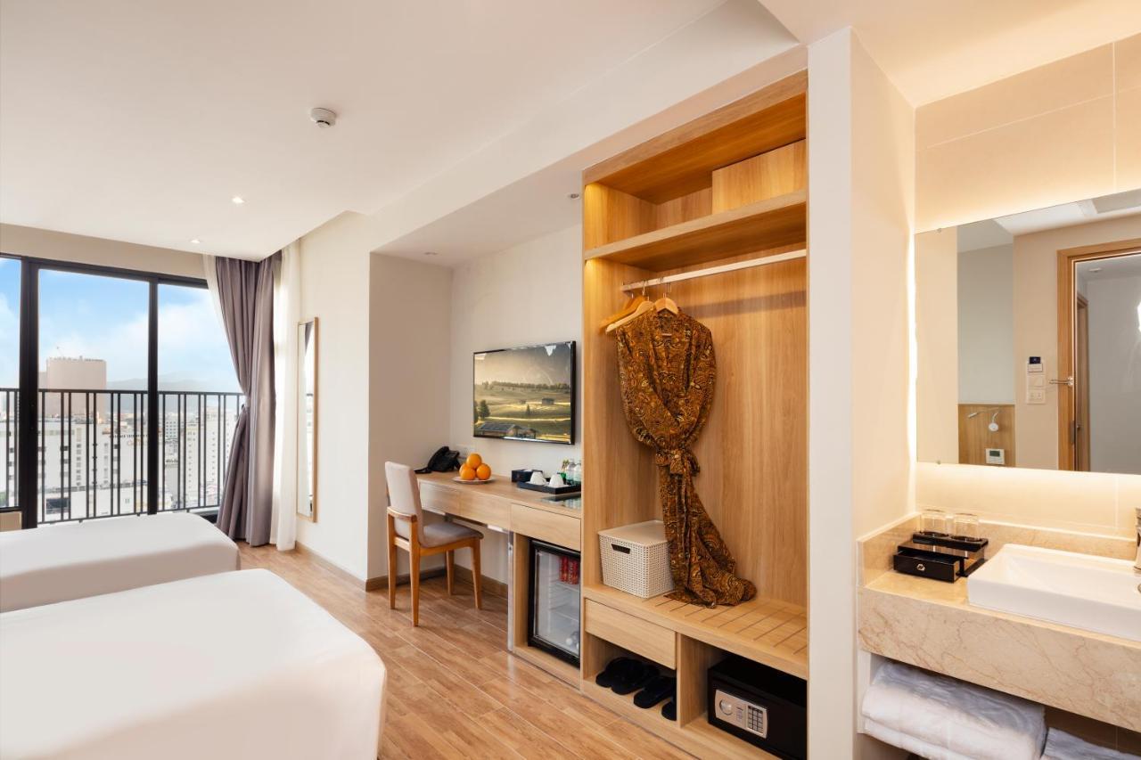 Ventana Nha Trang Hotel Exterior photo